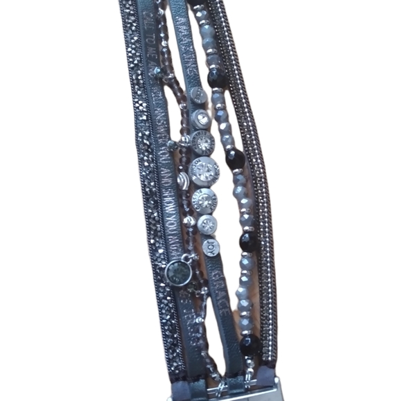 Women's Good Work Multi-Strand Beaded Bracelet - Picture 5 of 6